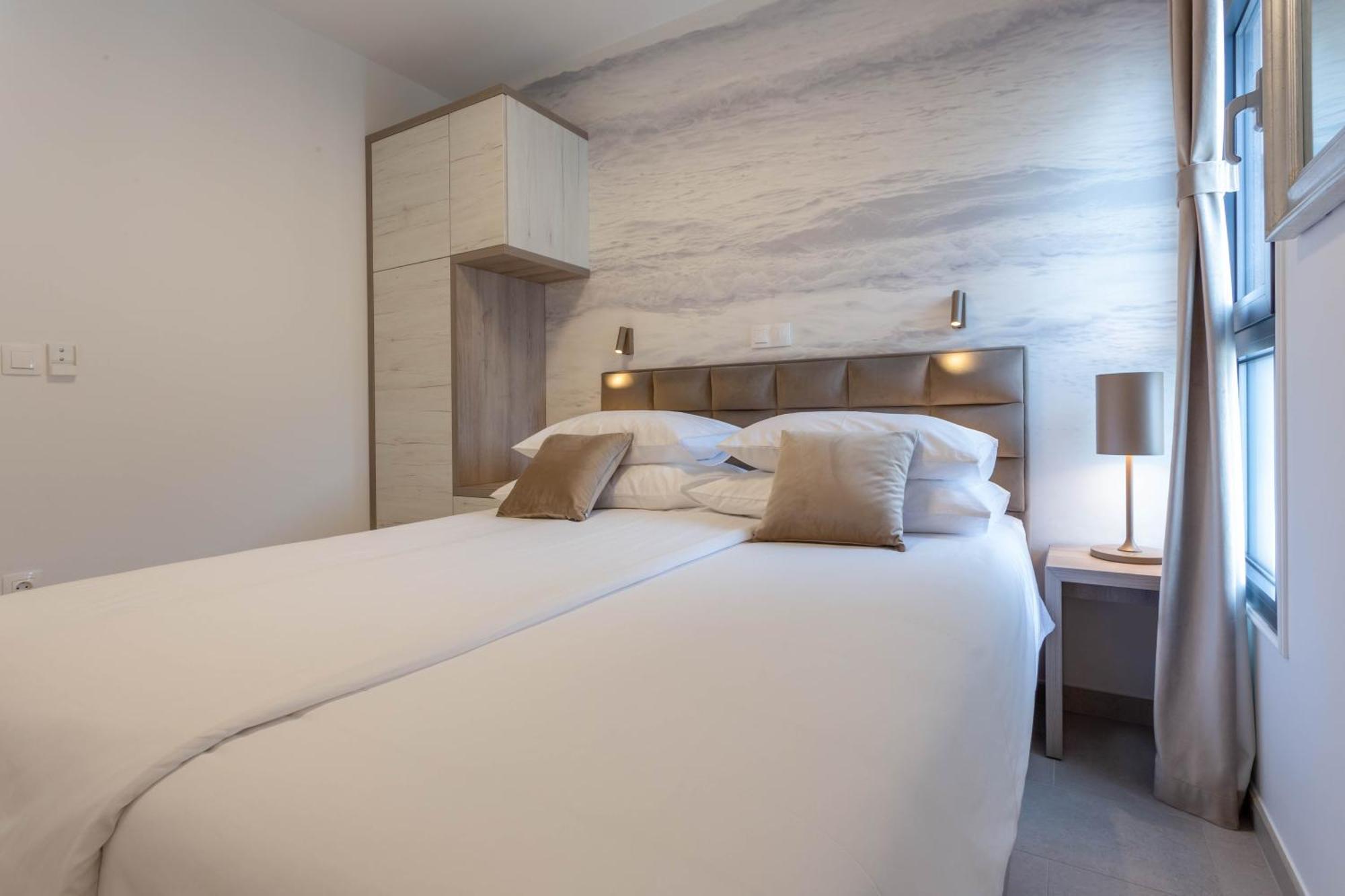 Grey House Apartment โบล ภายนอก รูปภาพ