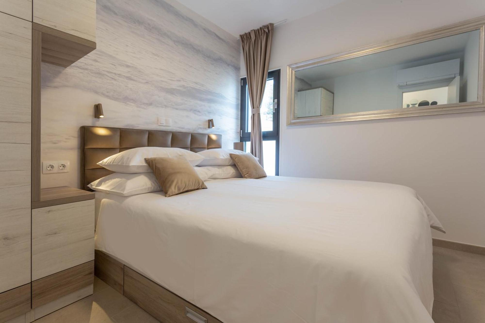 Grey House Apartment โบล ภายนอก รูปภาพ