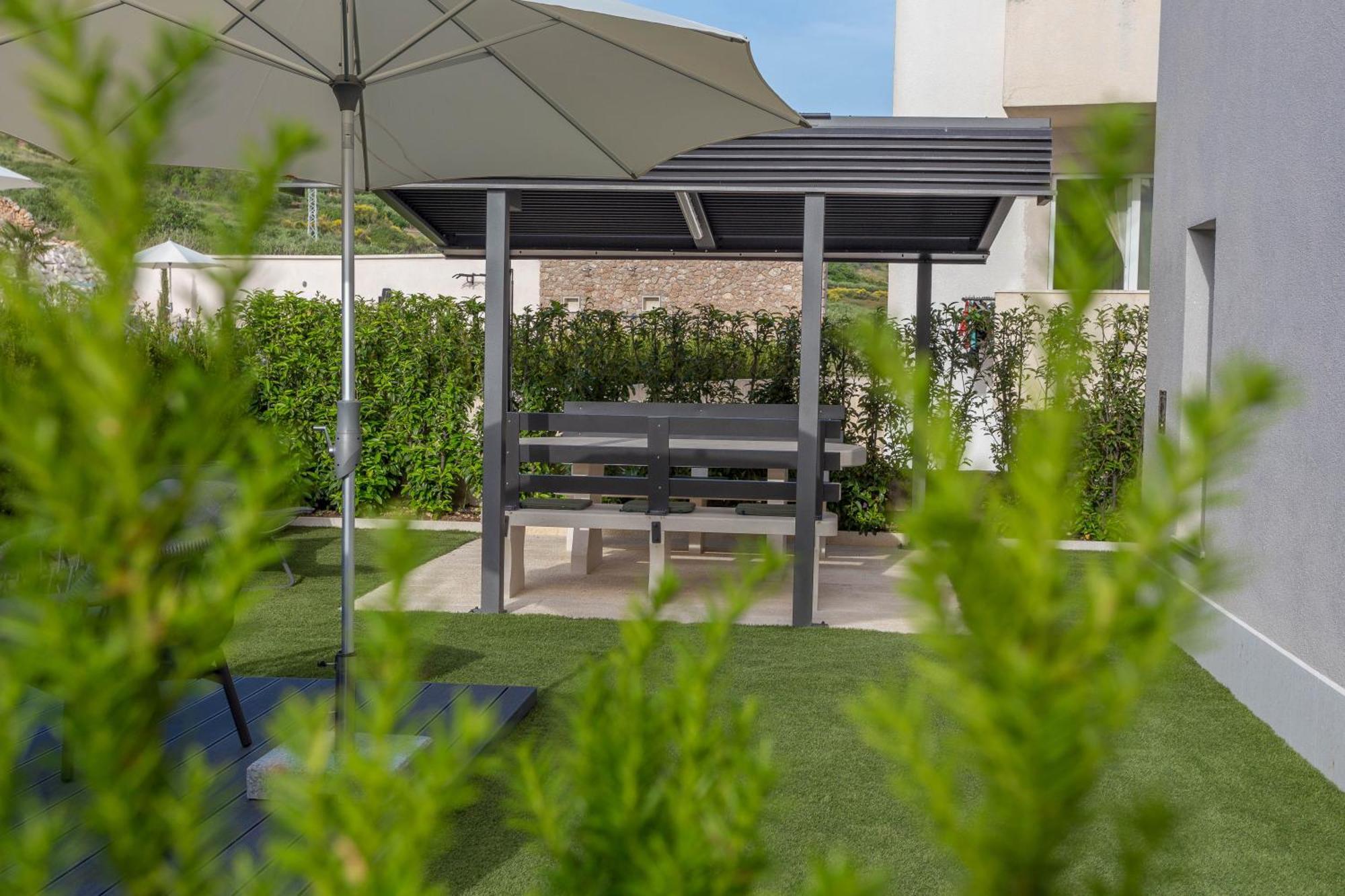 Grey House Apartment โบล ภายนอก รูปภาพ